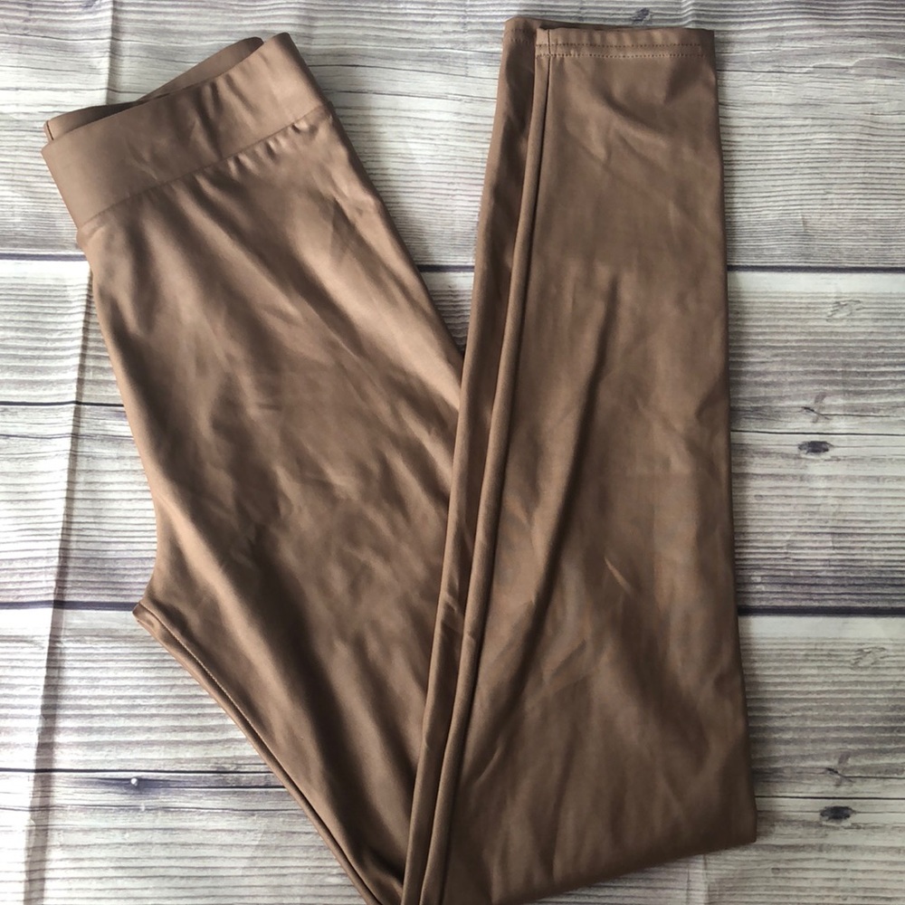 Nude leggings